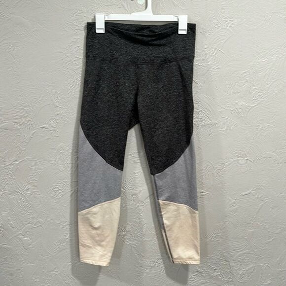 Old Navy High-Waisted Elevate 7/8-Length Gray Color-Block Leggings Go-Dry Size L - Picture 1 of 5